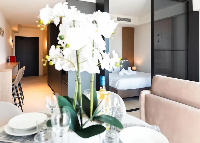 Mercury Bright W Pool Access By Arco Collection * Saint Julian's