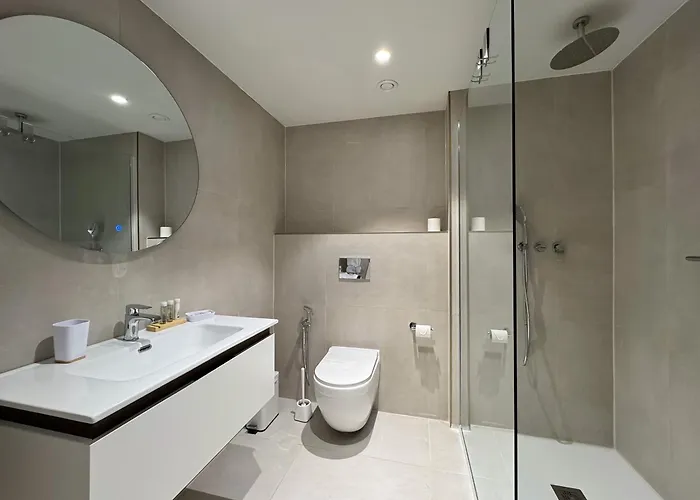 Mercury Bright W Pool Access By Arco Collection Lejlighed