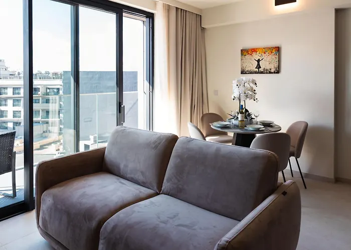 Mercury Bright W Pool Access By Arco Collection *